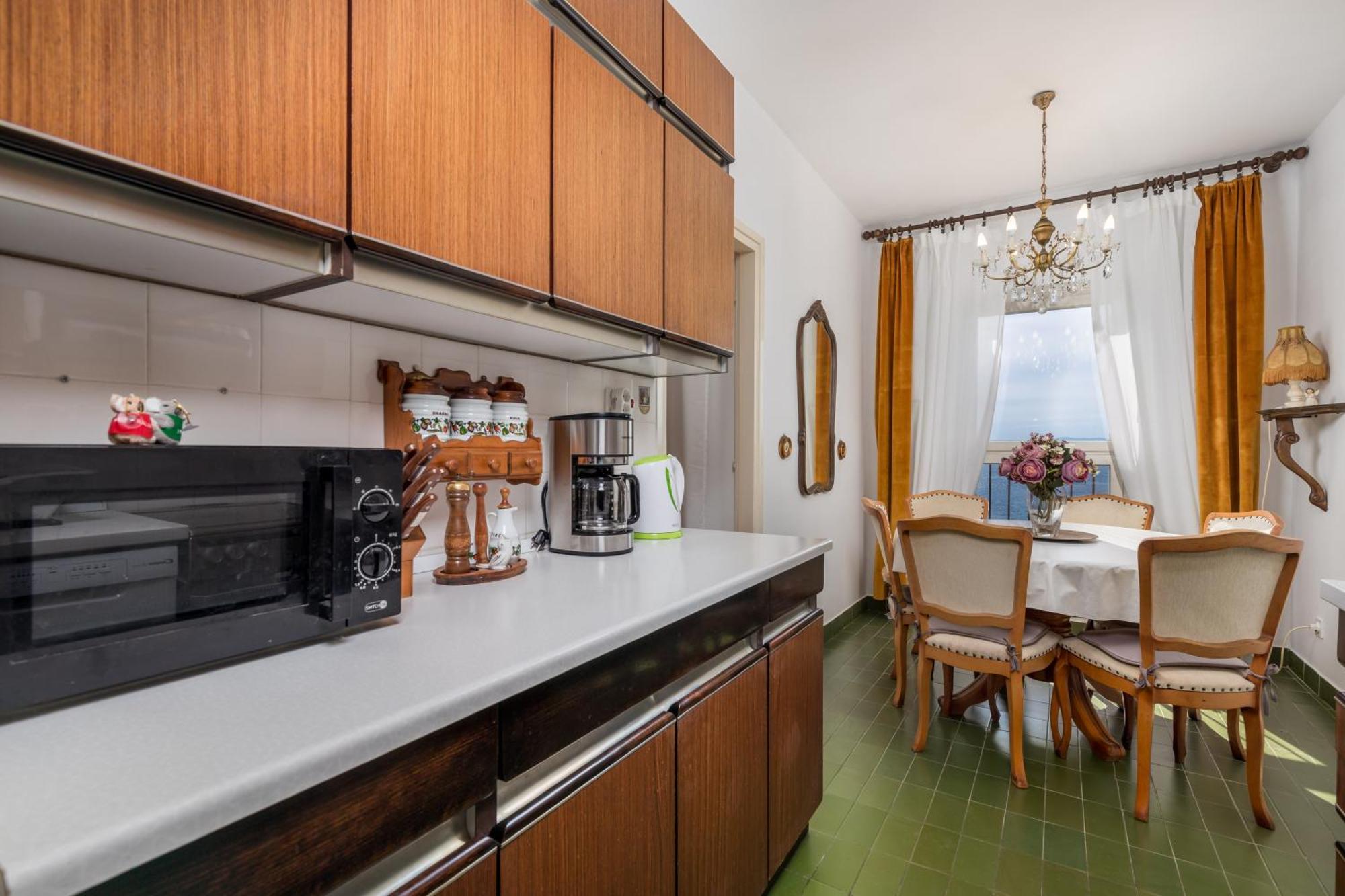 Blue Port Apartment